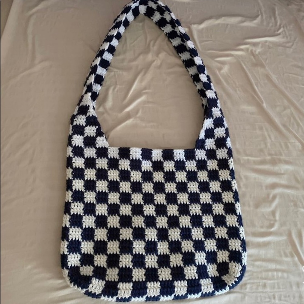 Crochet checkered bag
